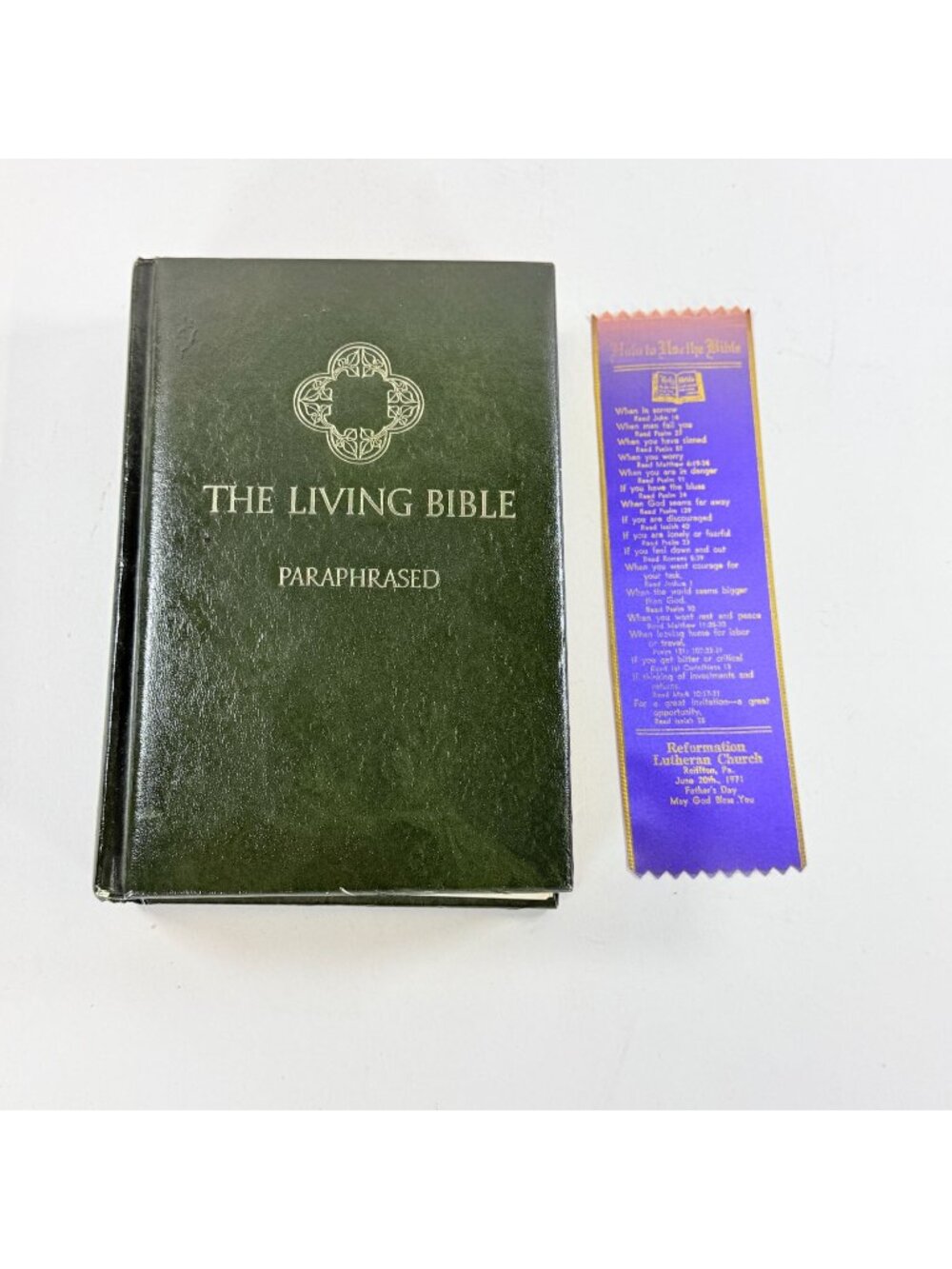 Vintage 1971 Living Bible Paraphrased Tyndale Green Hardcover 17th Printing